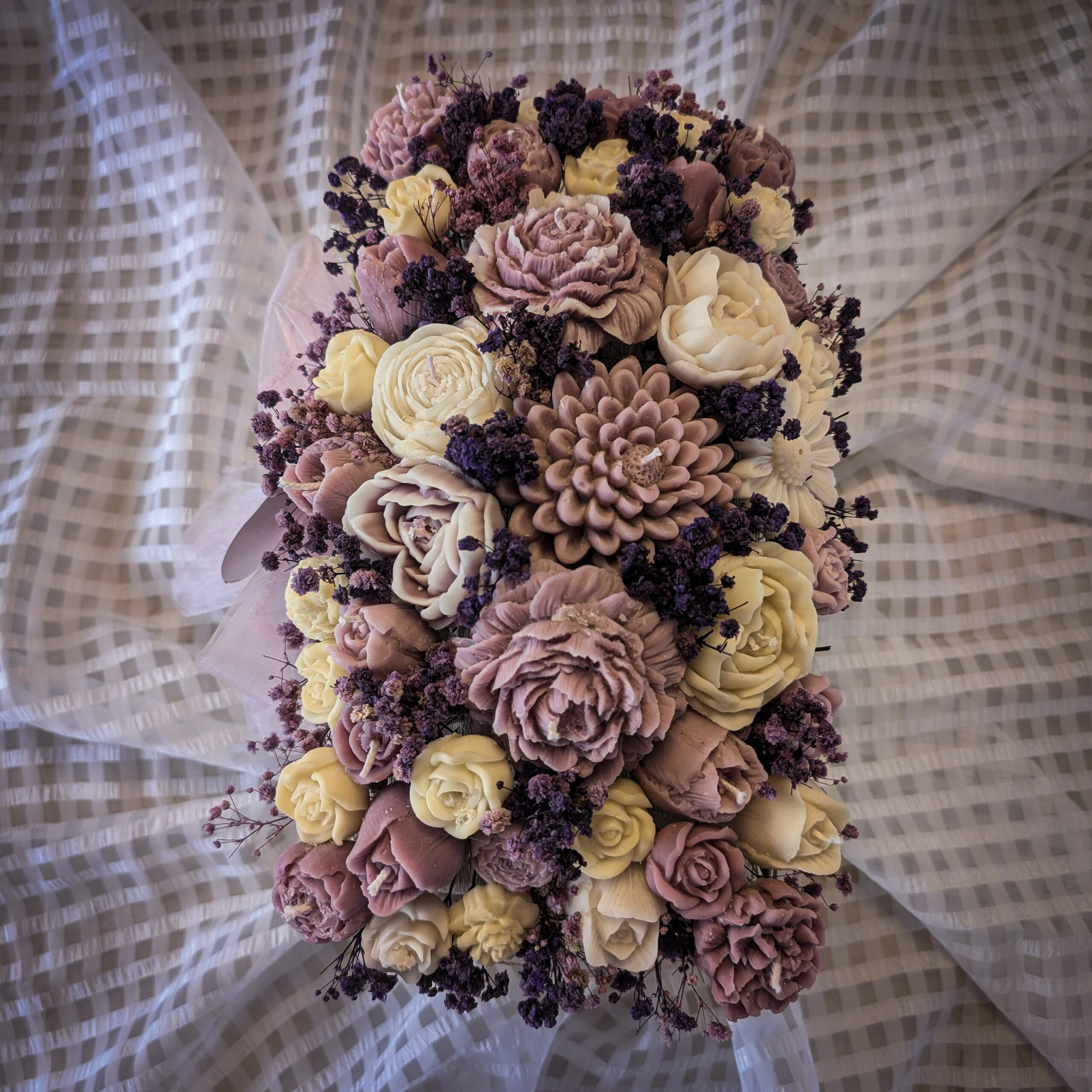 Luxury Floral Basket Candle – Pastel Elegance - Image 2