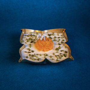 4-Leaf Metal Urli – Orange Blossom Gem Candle