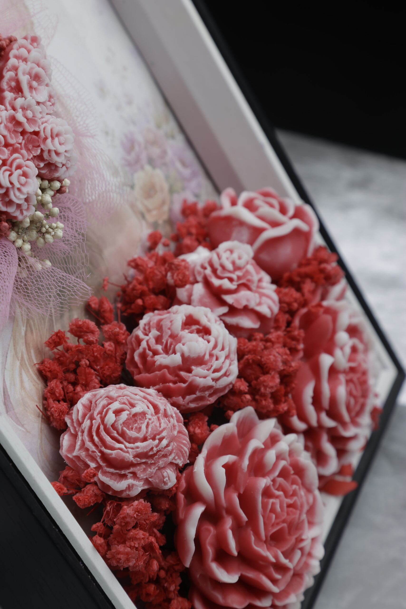 Floral Story Candle Frame - Image 4